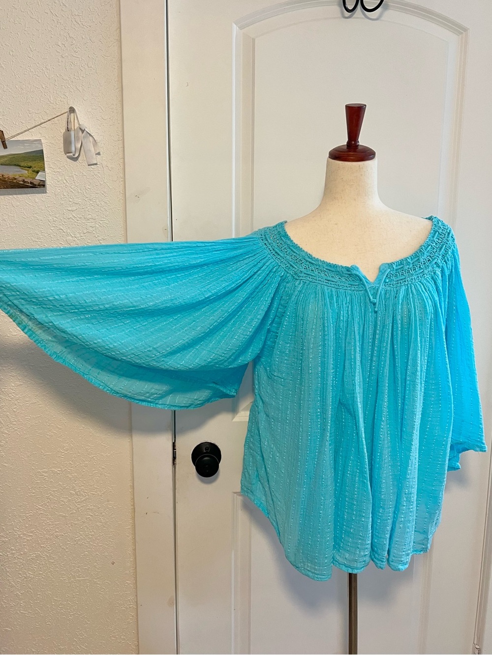 VNTG Made in Greece‎ Gauzy Bright Blue Crochet Trim Tent Fit Flare Sleeve Blouse